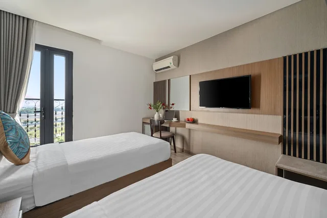 غرفة سوبيريور بسريرين منفصلين بإطلالة على المدينة، Sochi Hotel 5/7