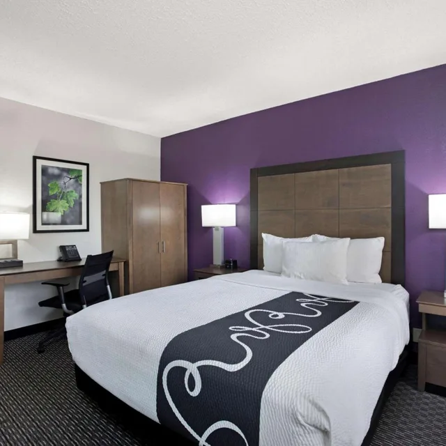 غرفة بسرير مزدوج لذوي الإعاقة، La Quinta Inn & Suites by Wyndham Rancho Cordova Sacramento 3/10