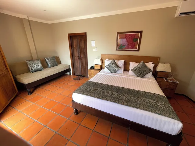 جناح استوديو ديلوكس بسرير كينج بإطلالة على الحديقة، Beyond the Blue Horizon Villa Resort 4/7