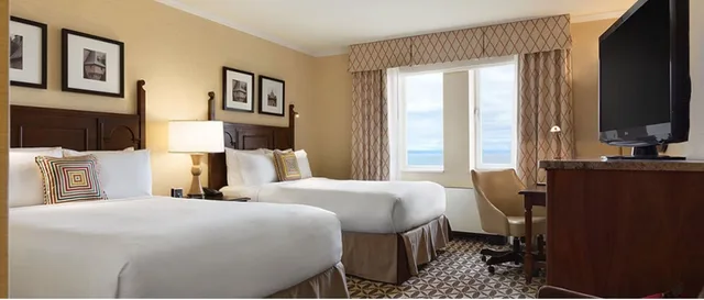 Fairmont, 2 Double Beds, with View، Fairmont Le Manoir Richelieu 1/1