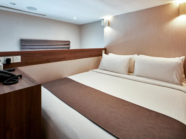 لوفت، ARCADIA HOTEL 1/1