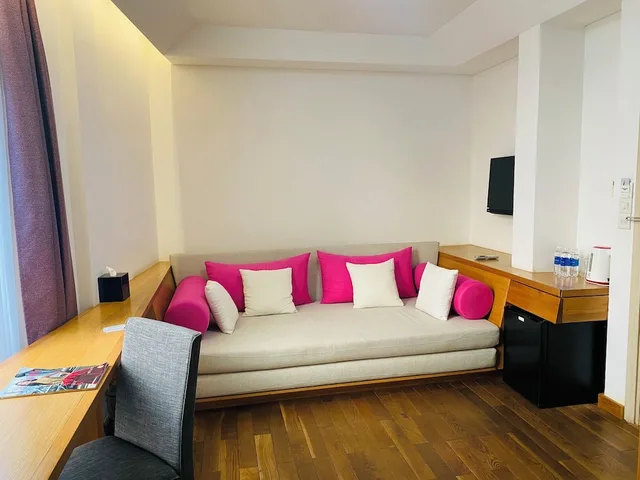 جناح، Liberty Hotel Saigon Greenview 1/8