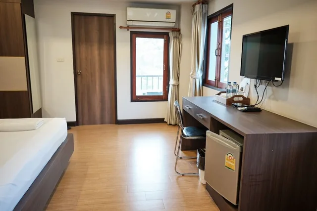 غرفة كلاسيكية بسرير كينج، Chorlada Lanna Hotel 2/4