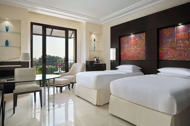 غرفة بسريرين منفصلين، فندق بارك حياة جدة(Park Hyatt Jeddah) 2/5