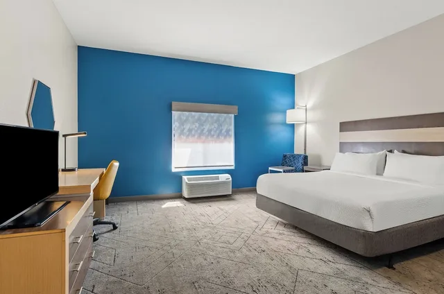 غرفة قياسية بسرير كينج، Holiday Inn Express Princeton I-77 2/8