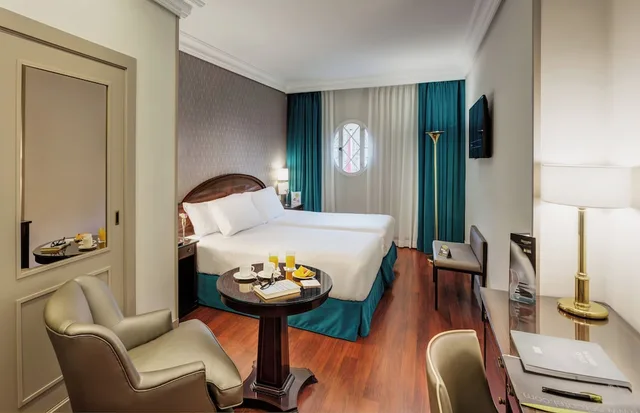 Classic, Twin Beds, Exterior View, Sercotel Gran Hotel Conde Duque 4/7