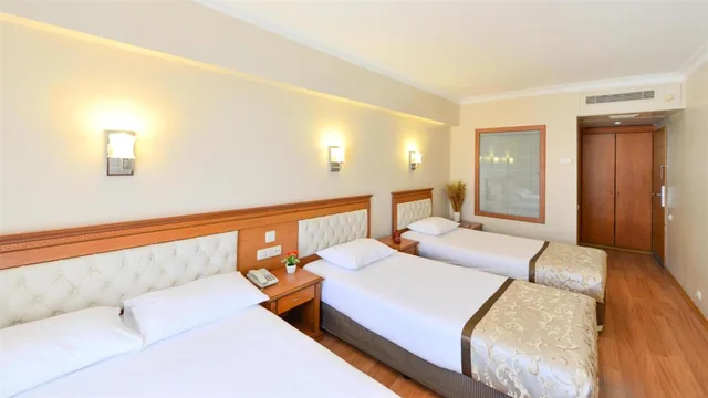 Standard, Triple, Single Bed, Prestige Hotel Old City 7/10