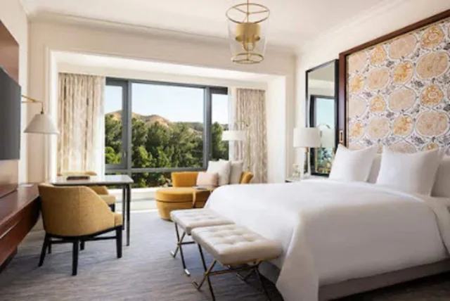غرفة سوبيريور بسرير كينج لذوي الإعاقة، Four Seasons Hotel Westlake Village 3/5