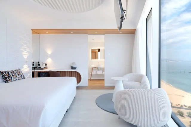 غرفة ديلوكس بسرير مزدوج أو سريرين منفصلين، Hotel Marina Badalona 1/6