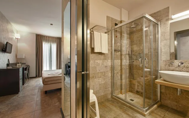 Superior, King Bed, Basiliani - CDSHotels 3/3