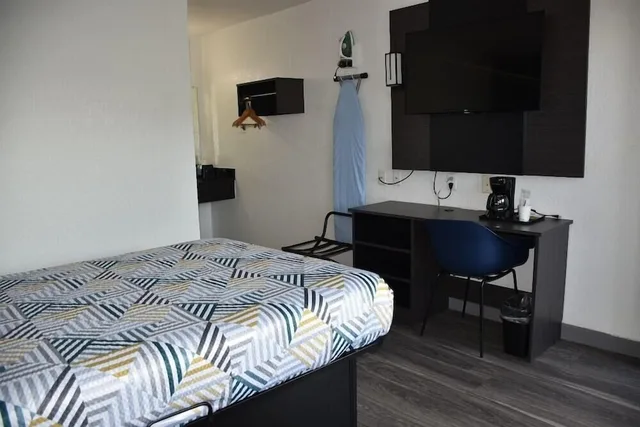1 Full Bed Non-Smoking، Studio6 Grand Prairie, TX 3/3
