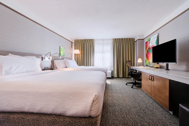 غرفة بسريرين مزدوجين، Hilton Garden Inn Detroit Southfield 1/6