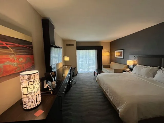 Specialty, Single Bed، Holiday Inn Express and Suites Naples Downtown 3/10
