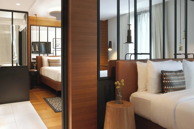 غرفة بسرير مزدوج، Renaissance Paris Republique Hotel 4/7