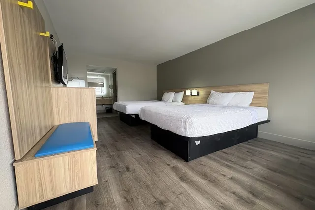 غرفة ديلوكس بسريرين مزدوجين، Days Inn By Wyndham Ruther Glen Kings Dominion Area 1/5