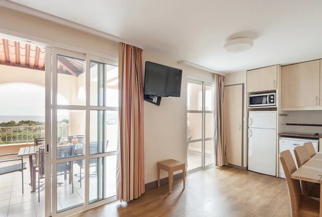 1 Bedroom, Apartment, Bunk Bed, 2 Sofa, Alcove, Terrace, Pierre Vacances Village Residence Cap Esterel 4/10