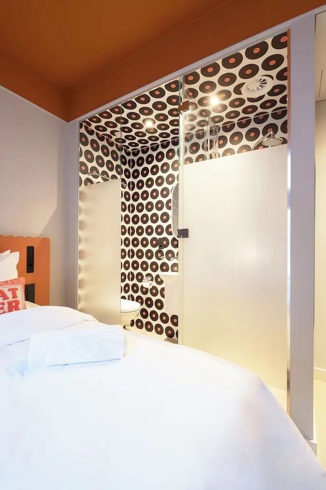 غرفة ديلوكس بسرير كوين بشرفة، City Hotel Rembrandt Square 8/10