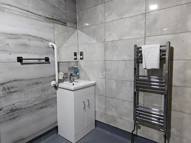 غرفة عائلية بسرير مزدوج وسرير فردي، Wellesley Hotel 7/7