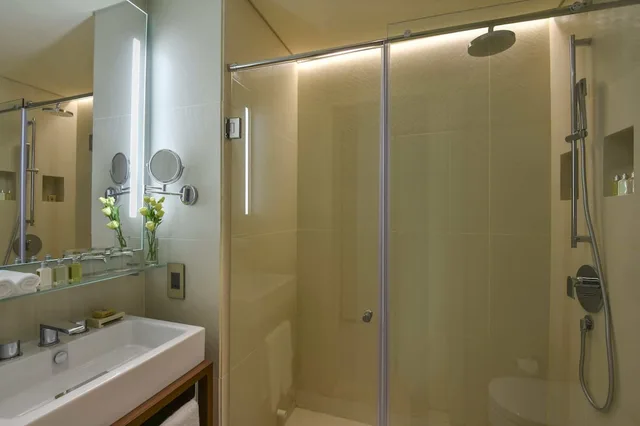 جناح بسرير مزدوج بغرفة نوم واحدة، Voco Doha West Bay Suites 10/10