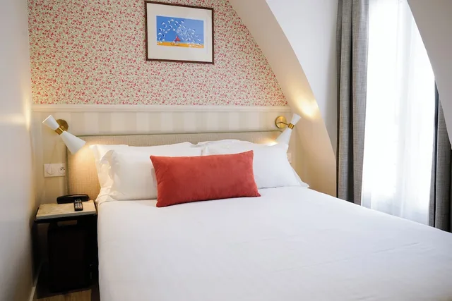غرفة قياسية مفردة بسرير مزدوج، HOTEL B SQUARE 4/8