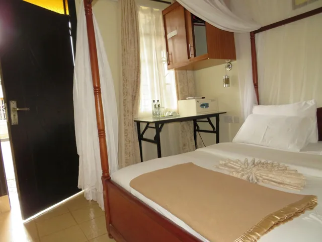 غرفة قياسية مفردة، Hotel Troy Nairobi 2/3