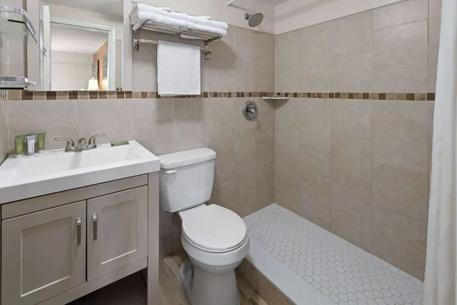 غرفة بسرير كينج، Wildwood Inn, a Travelodge by Wyndham 2/2