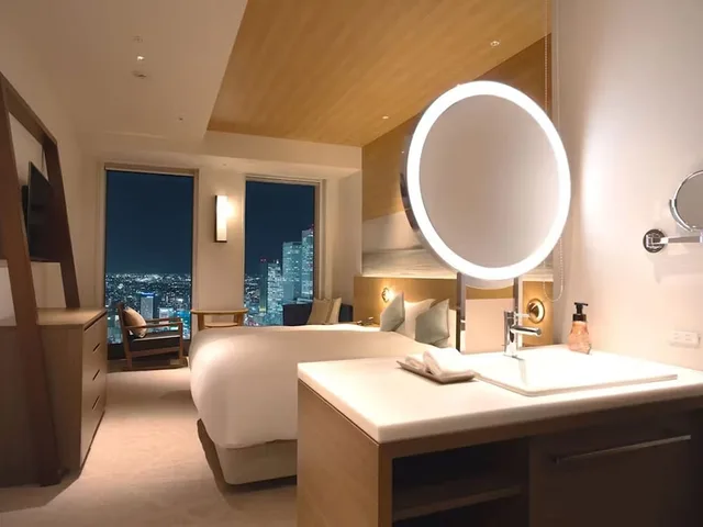 Deluxe, Twin Beds, Station View, Club Lounge Access, Corner, Nagoya Prince Hotel Sky Tower 2/5
