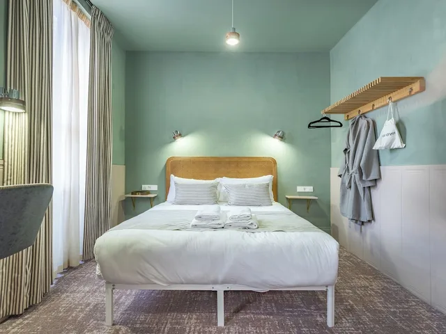 بنتهاوس بسرير كينج بإطلالة على الحديقة، The Rokxy Townhouse - Kings Cross 8/10