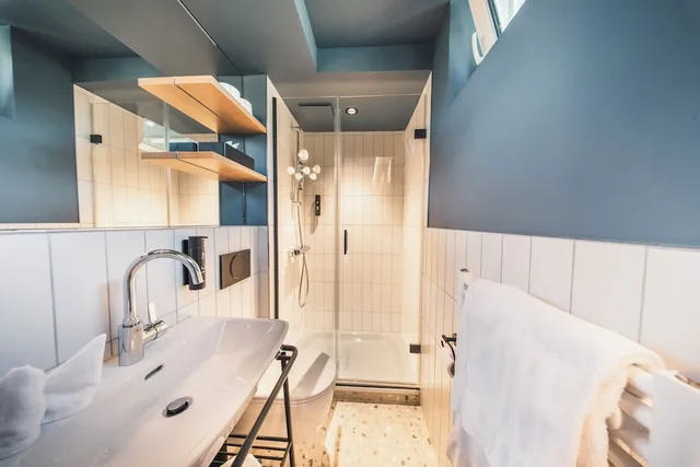 Male Dorm, Apartment, Queen and Twin Beds, Sofa، Aparthotel Goldey (ex Goldey Swiss Quality Hotel) 9/10