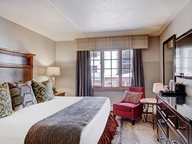 غرفة بسرير مزدوج، Lodge at Vail Rock Resorts 1/4