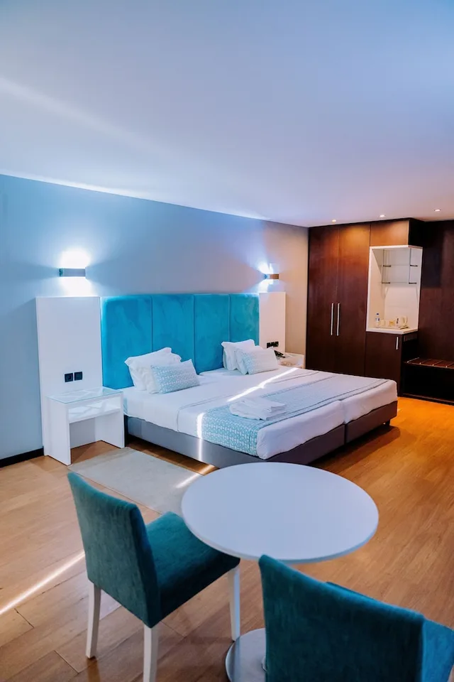 غرفة قياسية بسريرين منفصلين بإطلالة على القناة، Beira Terrace Hotel 3/5