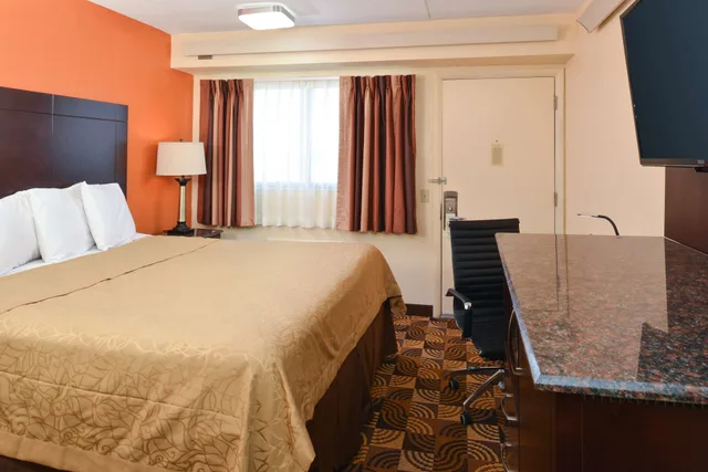 غرفة بسرير كينج، Americas Best Value Inn Pittsburgh Airport 3/4