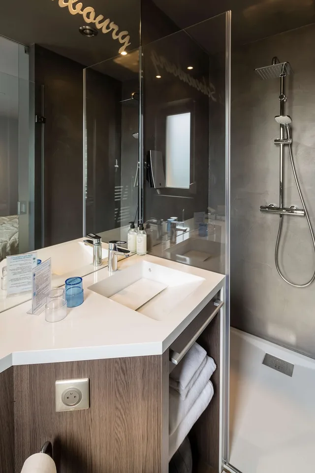 غرفة أساسية بسرير كوين، Best Western Plus Hotel and SPA Le Schoenenbourg 6/6