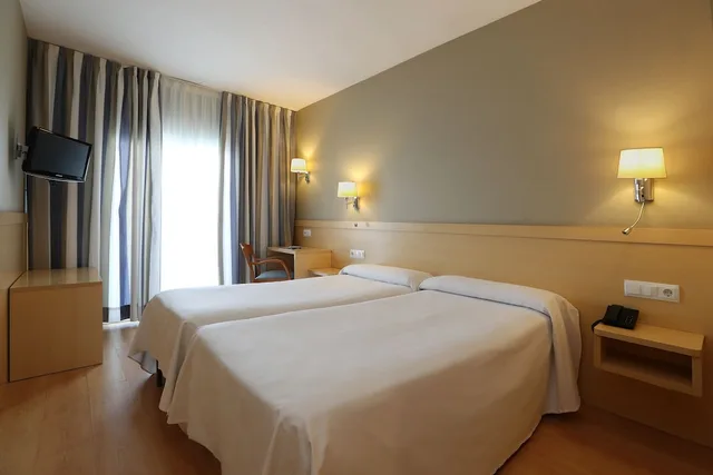 غرفة بسريرين منفصلين، Hotel Guitart Central Park Aqua Resort 2/5