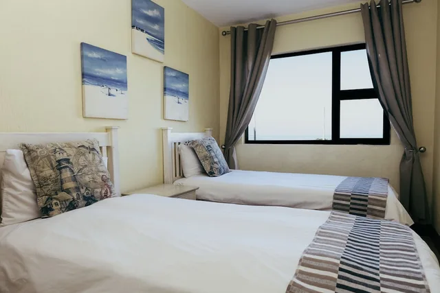 3 Bedrooms, Suite, 2 Double and Twin Beds, Splendid Inn Port Edward Ex Premier Hotel Edwardian 6/10