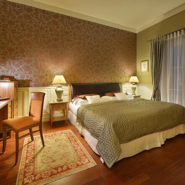 جناح فاخر، Marrol S Hotel 1/4