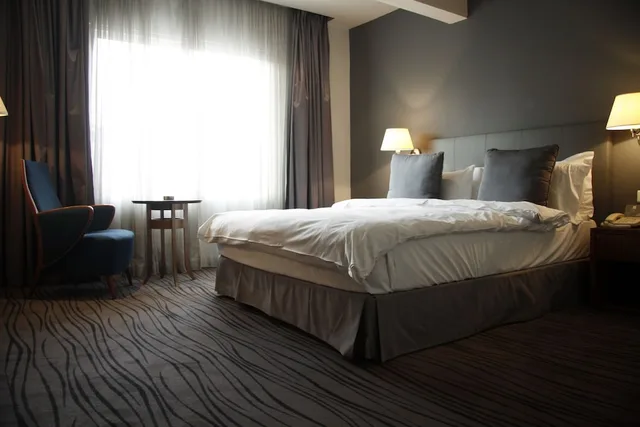 Double Standard Room:، Plaza Hotel, Beirut 1/2
