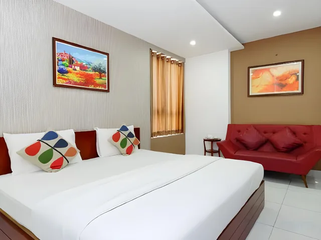 VIP, Mi Linh Hotel 1/2