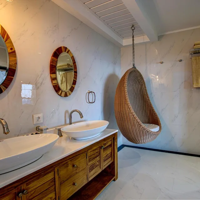 جناح سيغنتشر، Meis Exclusive Hotel 5/10