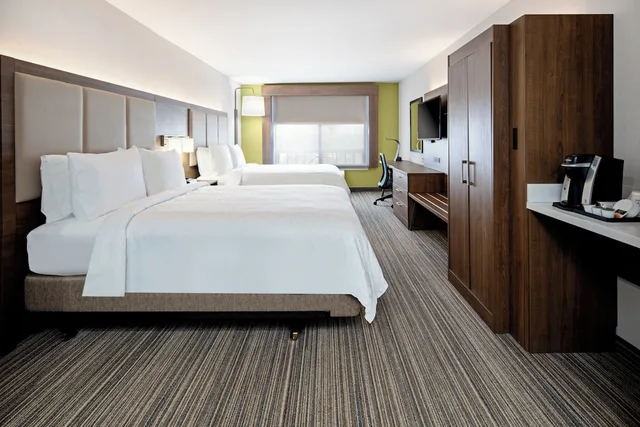 غرفة قياسية بسريرين كوين لذوي الإعاقة، Holiday Inn Express Hotel Suites ATASCADERO 5/9