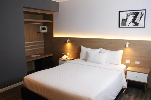 Room, Double Bed, Habitat Hotel 2/6