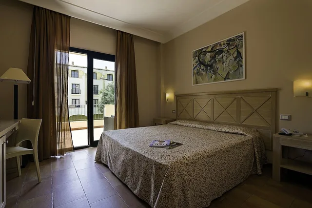 غرفة كلاسيكية بسرير مزدوج بإطلالة على الحديقة، Mahara Hotel 4/6