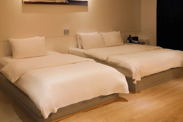 جناح ملكي بسرير فردي وسريرين كوين، Hotel Insomnia 7/13