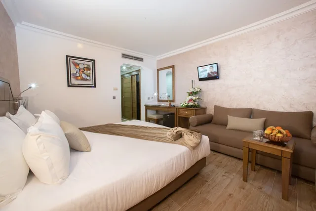 غرفة سوبيريور بسريرين منفصلين مع أريكة، Argana Hotel 7/10