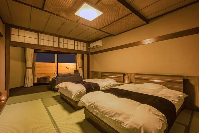 غرفة داخلية سوبيريور بغرفتين بحوض استحمام، Ooedo Onsen Monogatari Premium Kaga Maruya 1/1