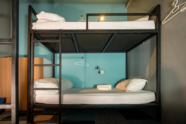 سكن مشترك مختلط بأربعة أسرّة، Vibrant Hostel 1/1