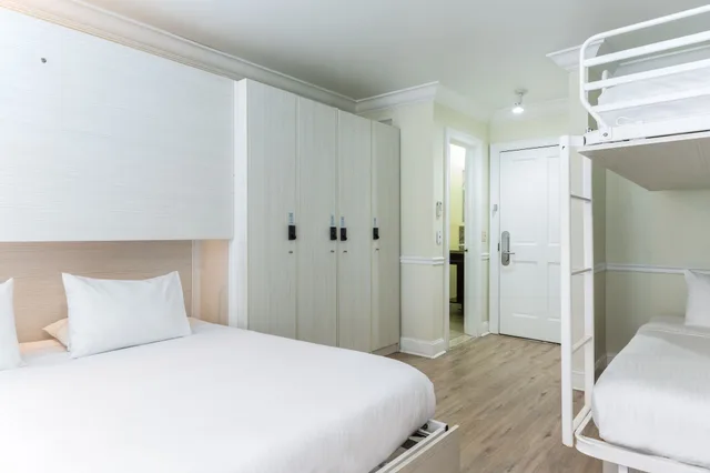 Private, King and Twin Beds، Nyah Key West Adult Only 1/3
