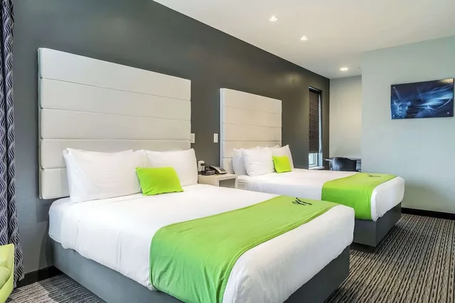 جناح بسريرين كوين مع أريكة لذوي الإعاقة، The Wallhouse Hotel, an Ascend Collection Hotel 4/7