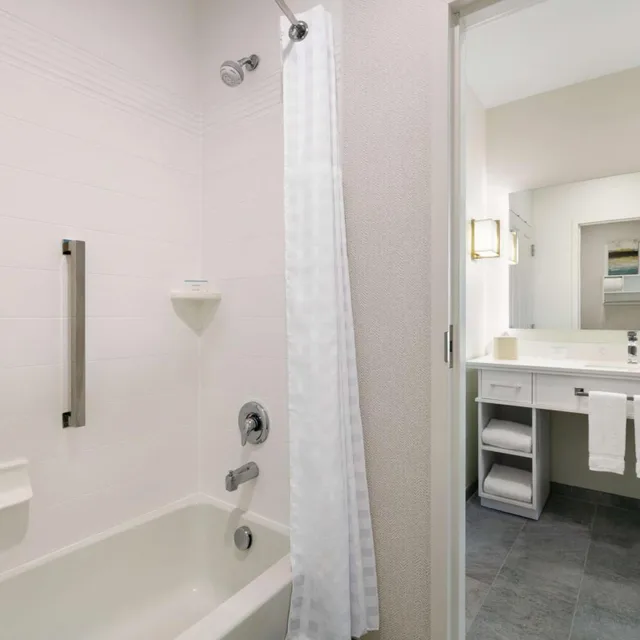 استوديو ديلوكس بسريرين كوين مع أريكة لذوي الإعاقة، Homewood Suites By Hilton Horsham Willow Grove 2/5