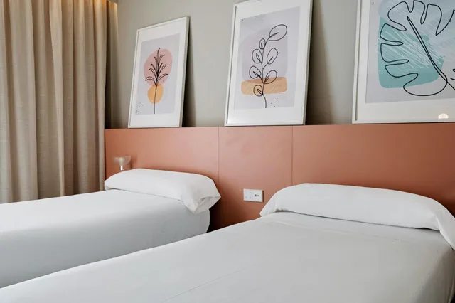 جناح بشرفة بغرفتي نوم، Prinsotel La Dorada 5/9